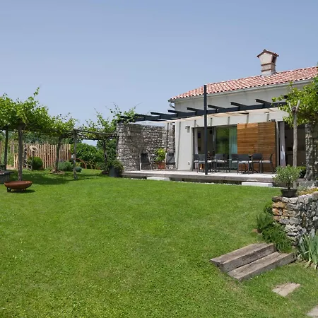 Villa Artes With Free Hot Tub & Sauna Villa Branik