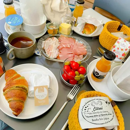 Artes With Free Hot Tub & Sauna Vila