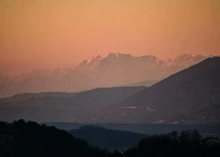 فيلة Artes With Free Hot Tub & Sauna Branik