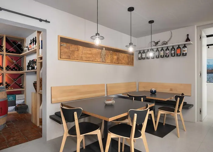 Artes With Free Hot Tub & Sauna